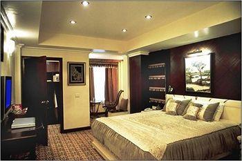 Country Inn & Suites Харидвар Экстерьер фото