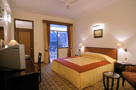 Country Inn & Suites Харидвар Экстерьер фото